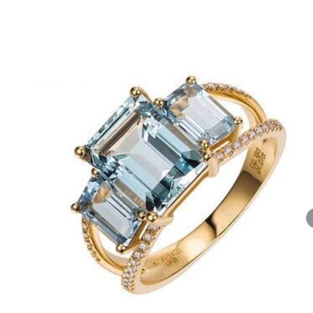 14K Yellow Gold Aquamarine Ring